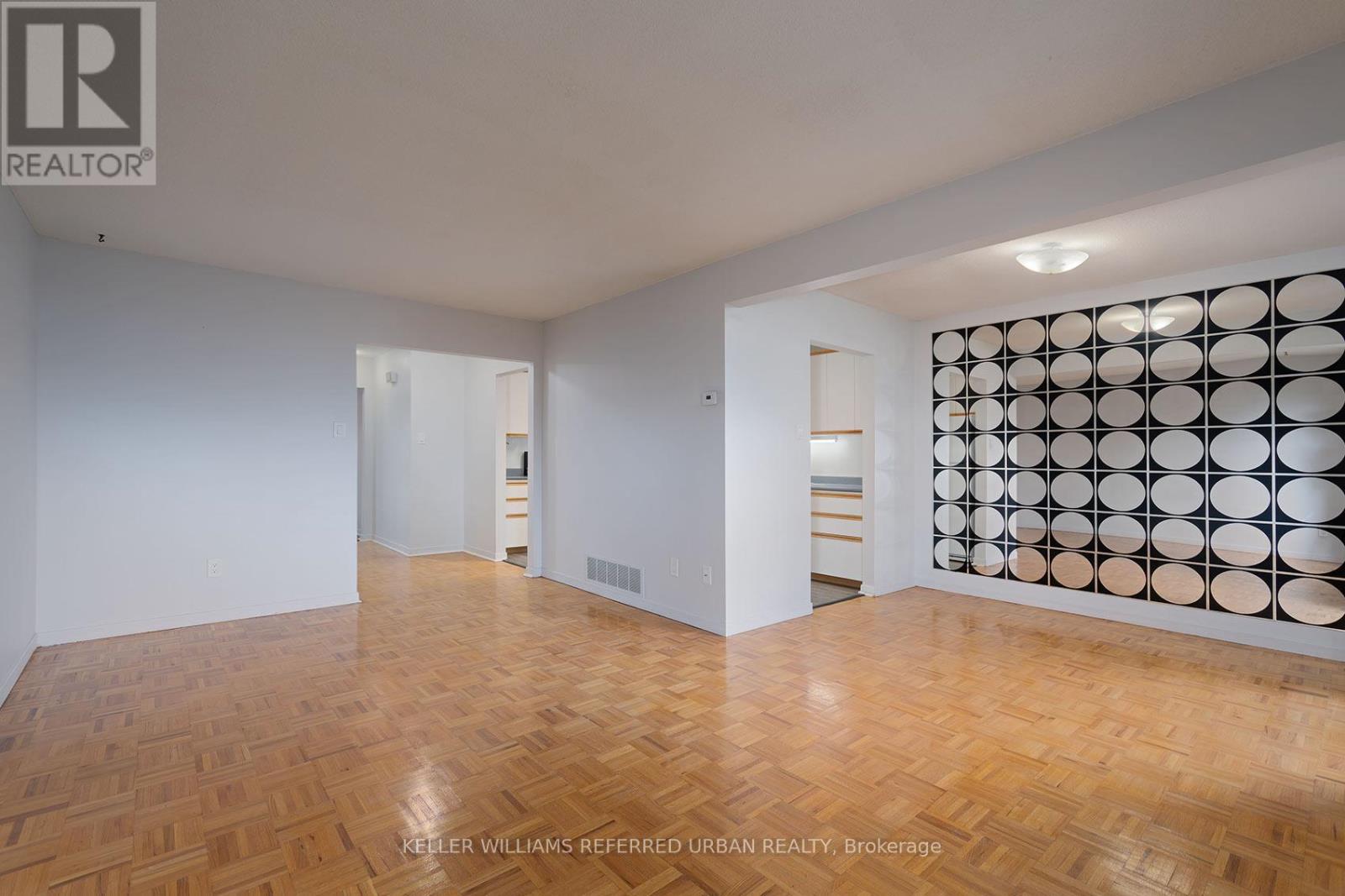 37 - 11 Plaisance Road, Richmond Hill, Ontario  L4C 5H1 - Photo 5 - N12949552