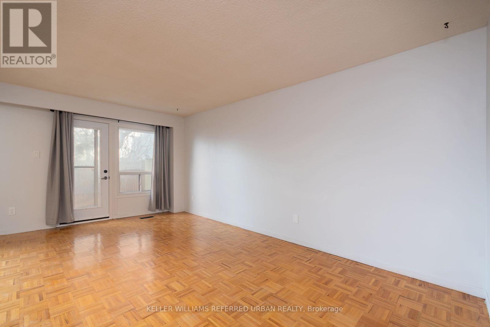 37 - 11 Plaisance Road, Richmond Hill, Ontario  L4C 5H1 - Photo 7 - N12949552