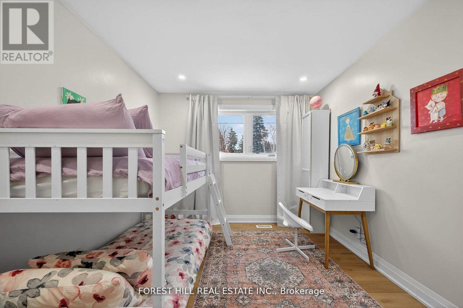 4 Holman Crescent, Aurora, Ontario  L4G 1Z9 - Photo 14 - N12949584