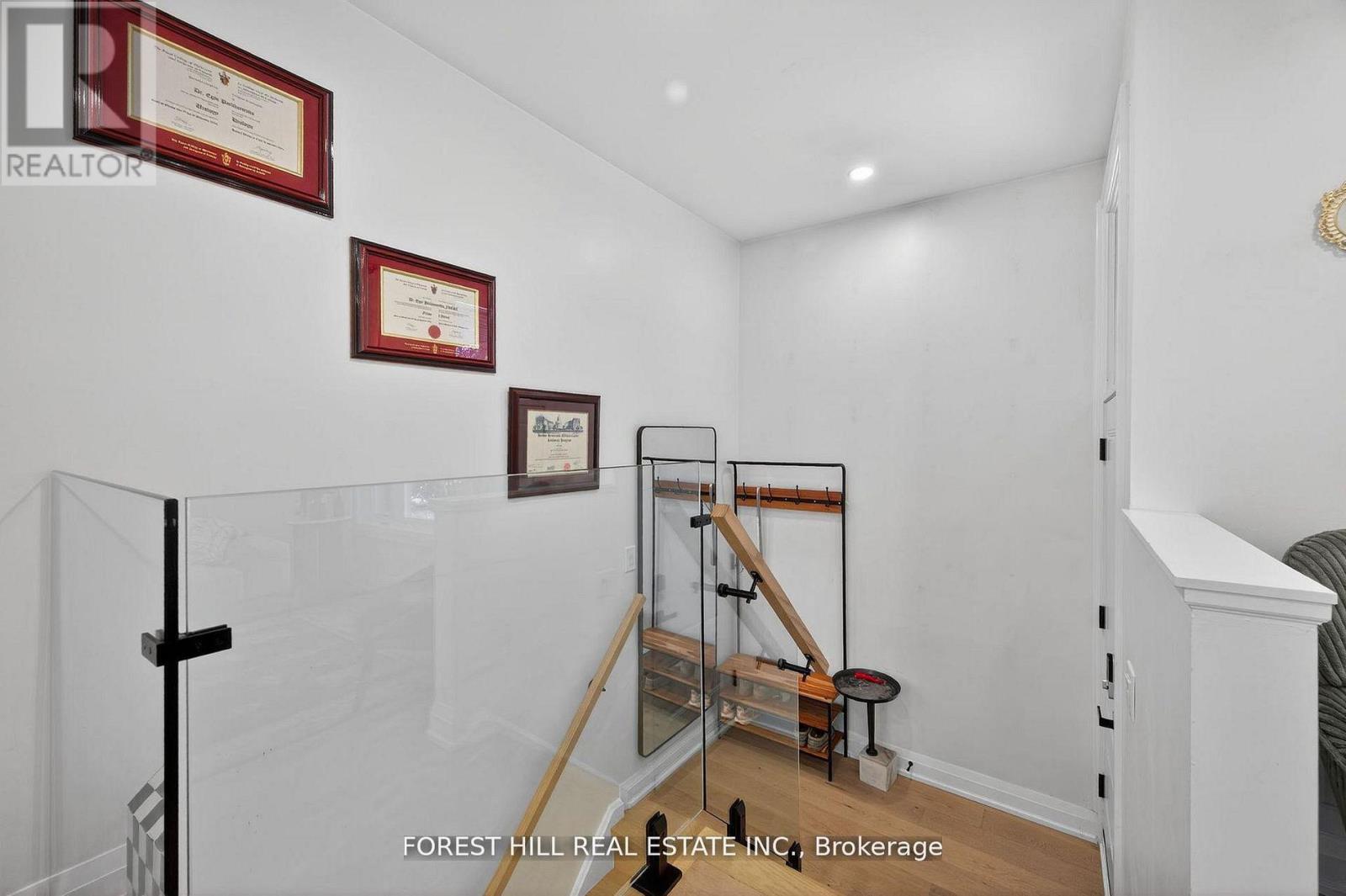 4 Holman Crescent, Aurora, Ontario  L4G 1Z9 - Photo 18 - N12949584