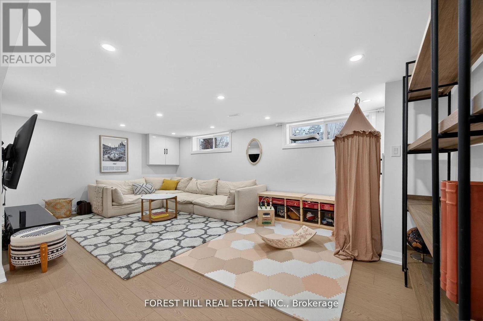 4 Holman Crescent, Aurora, Ontario  L4G 1Z9 - Photo 25 - N12949584