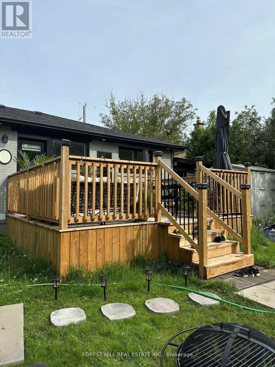 4 Holman Crescent, Aurora, Ontario  L4G 1Z9 - Photo 32 - N12949584