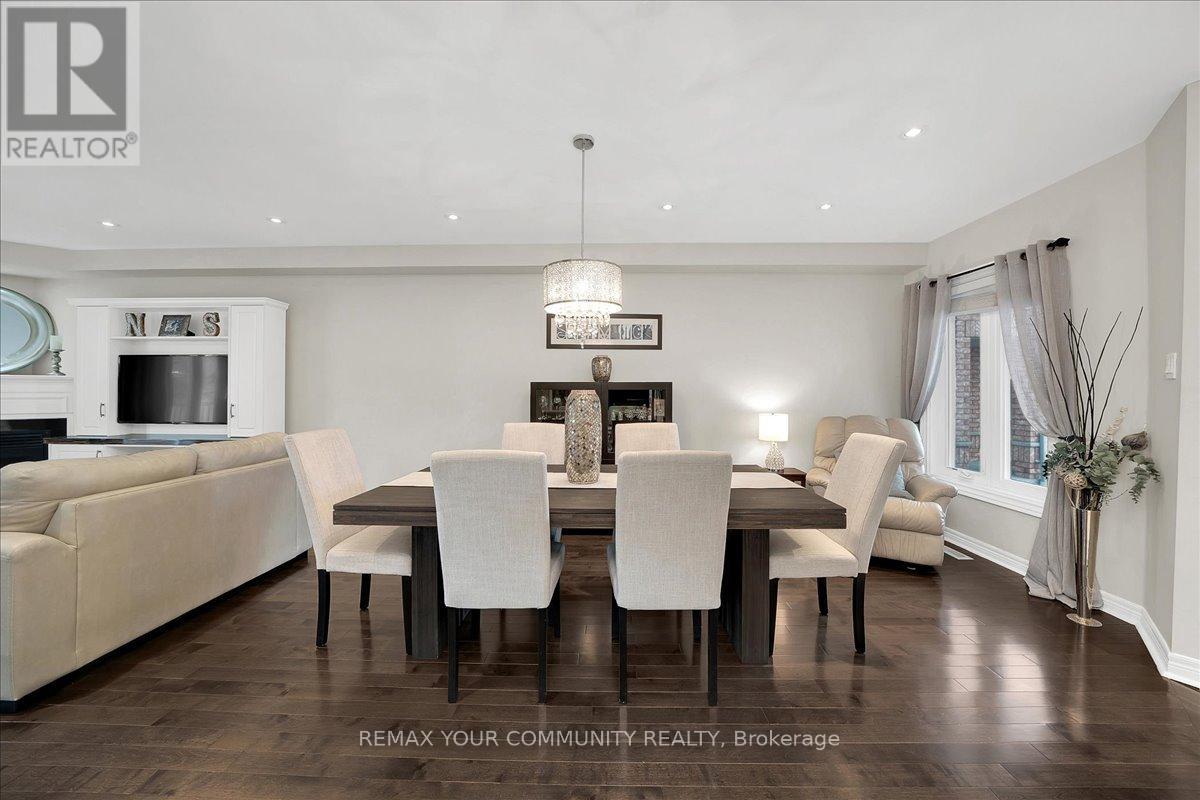 130 Princeton Gate, Vaughan, Ontario  L6A 2S7 - Photo 10 - N12949590