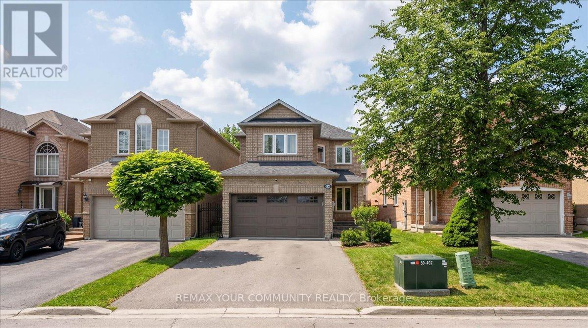 130 Princeton Gate, Vaughan, Ontario  L6A 2S7 - Photo 2 - N12949590
