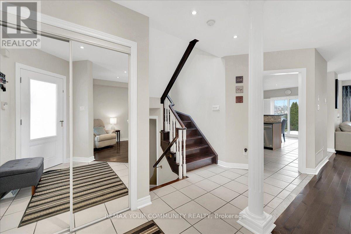 130 Princeton Gate, Vaughan, Ontario  L6A 2S7 - Photo 7 - N12949590