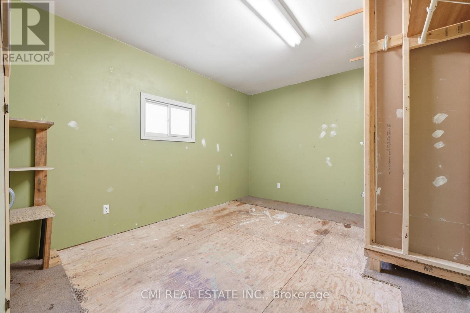 5 Pineway Avenue, Georgina, Ontario  L4P 1X8 - Photo 20 - N12949722