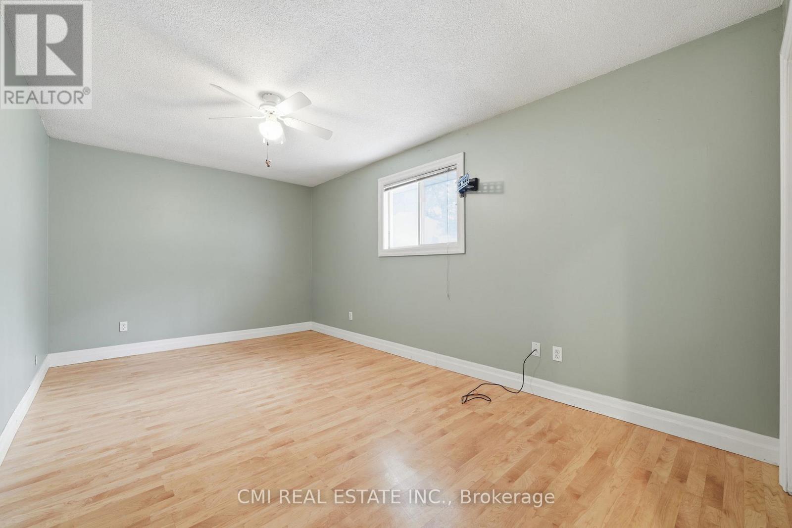 5 Pineway Avenue, Georgina, Ontario  L4P 1X8 - Photo 21 - N12949722