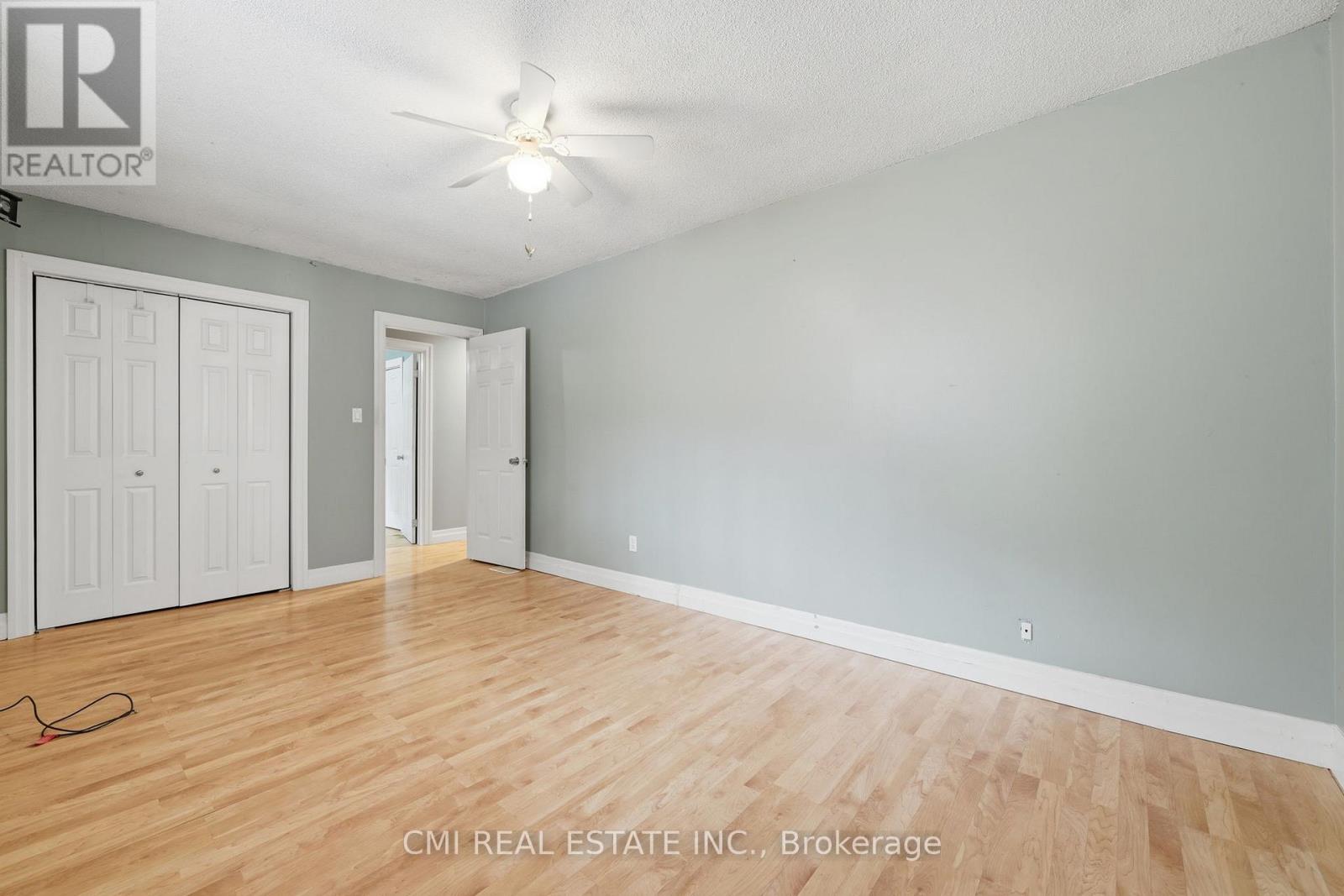 5 Pineway Avenue, Georgina, Ontario  L4P 1X8 - Photo 22 - N12949722