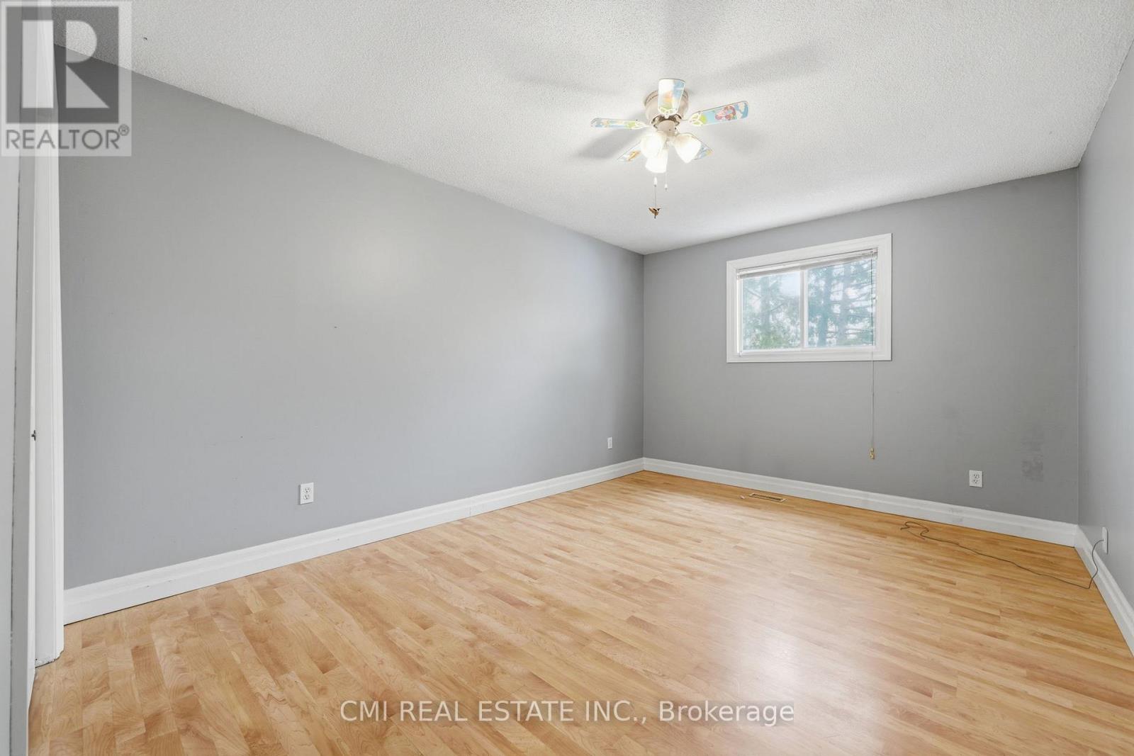 5 Pineway Avenue, Georgina, Ontario  L4P 1X8 - Photo 25 - N12949722