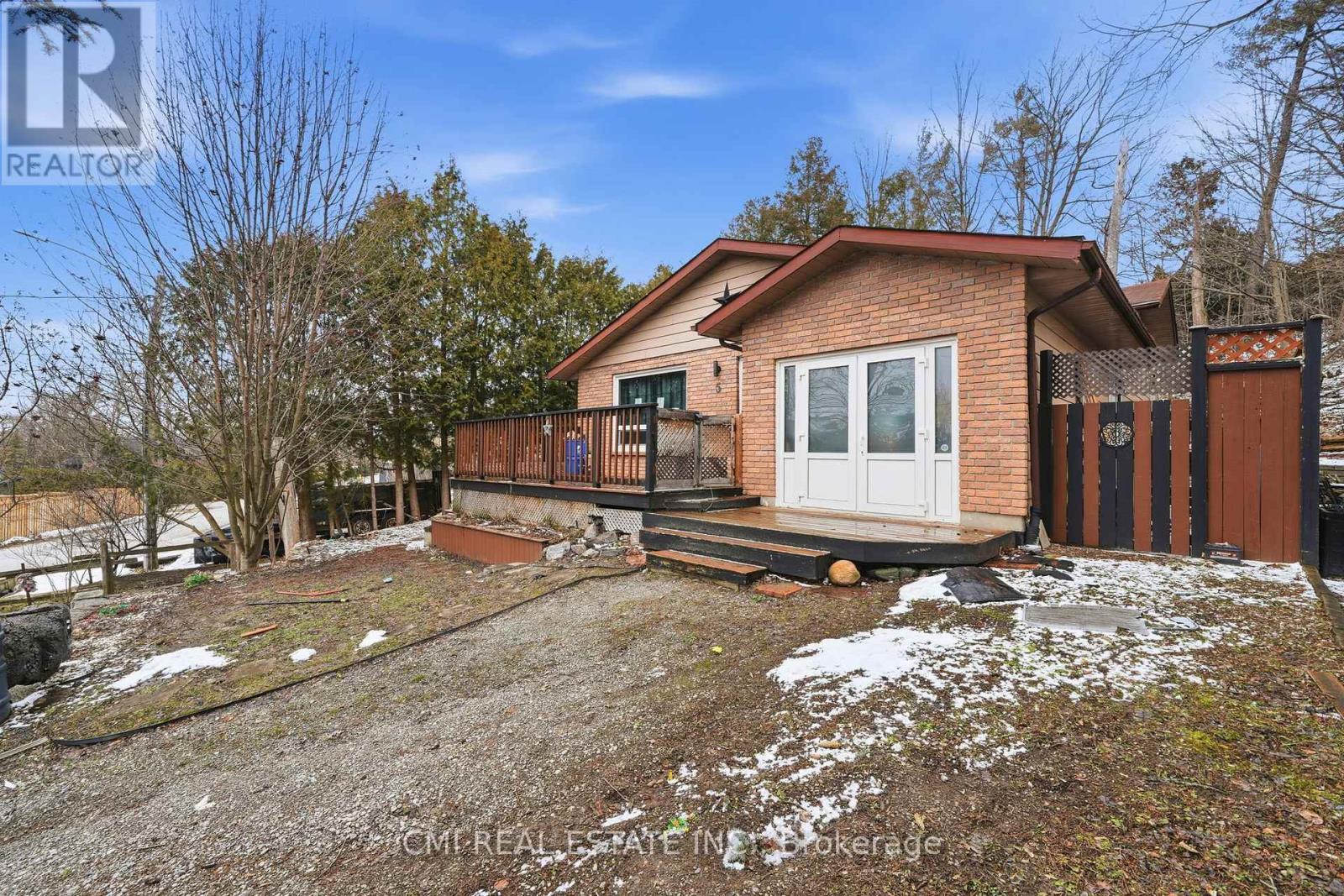 5 Pineway Avenue, Georgina, Ontario  L4P 1X8 - Photo 3 - N12949722