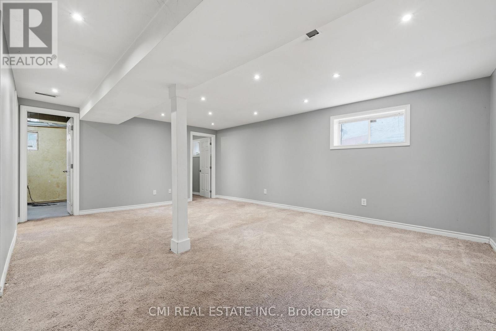 5 Pineway Avenue, Georgina, Ontario  L4P 1X8 - Photo 34 - N12949722