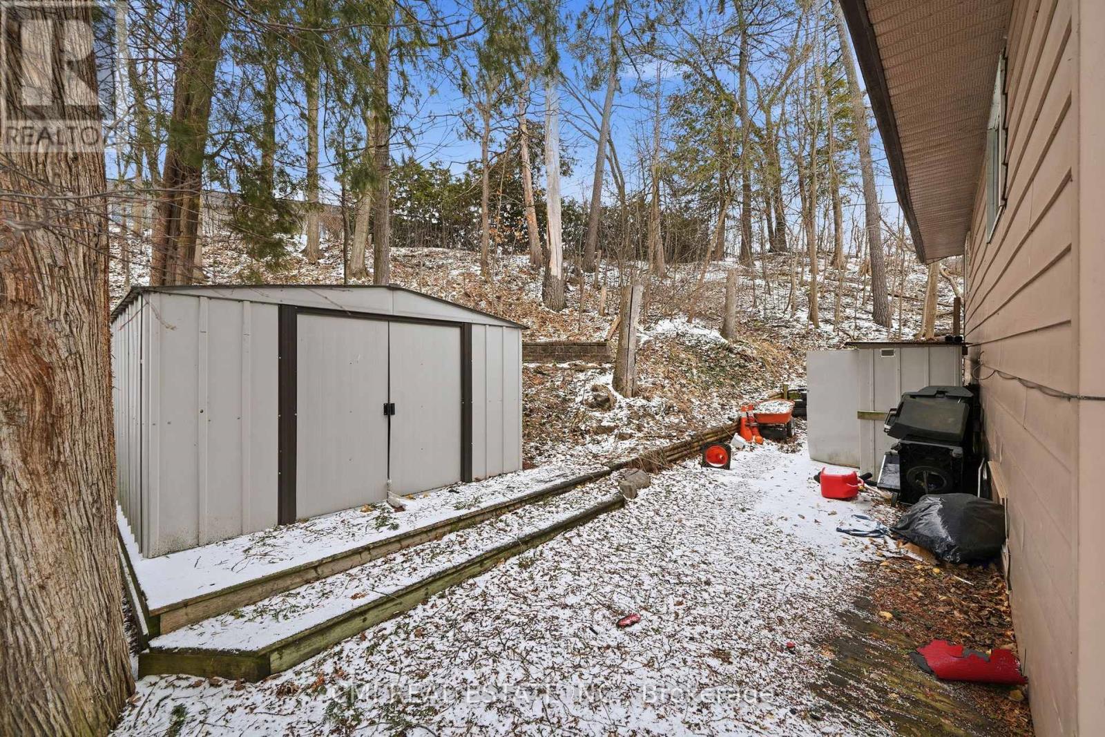 5 Pineway Avenue, Georgina, Ontario  L4P 1X8 - Photo 39 - N12949722