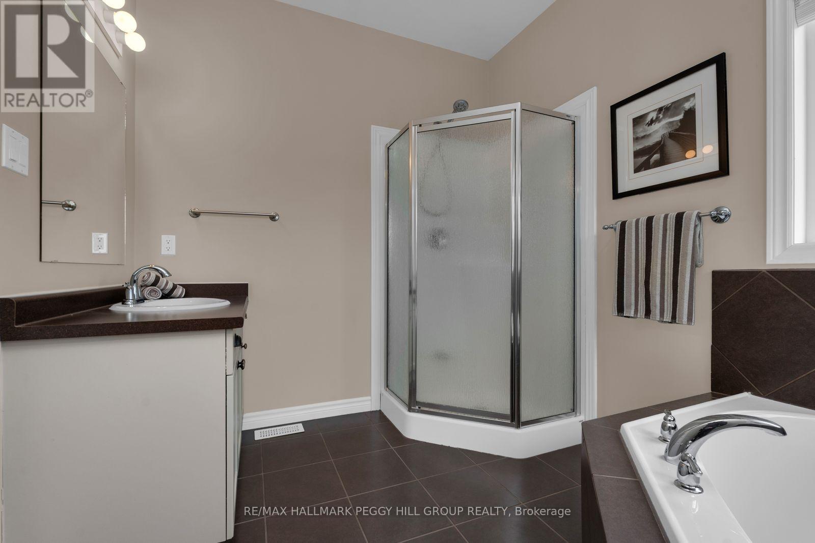 121 Quigley Street, Essa, Ontario  L3W 0P5 - Photo 8 - N12949728