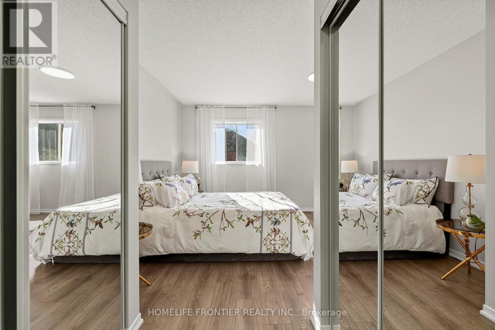 19 Bowler Street, Aurora, Ontario  L4G 7J2 - Photo 21 - N12949776