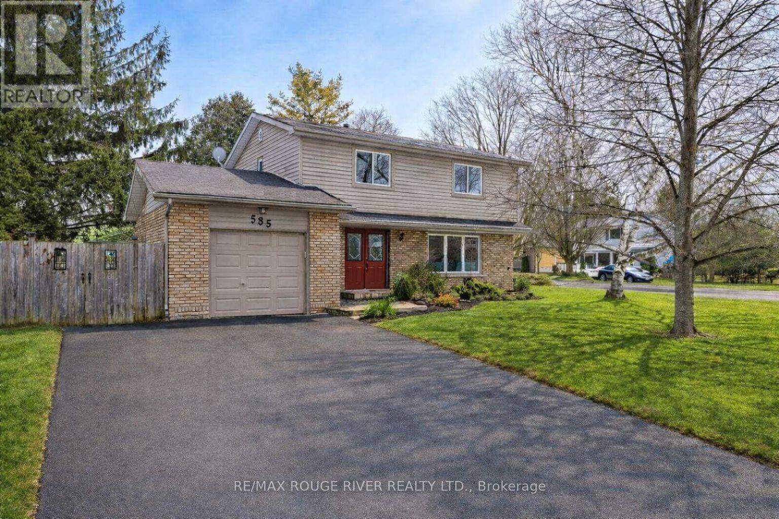 585 BURWASH STREET, Cobourg, Ontario