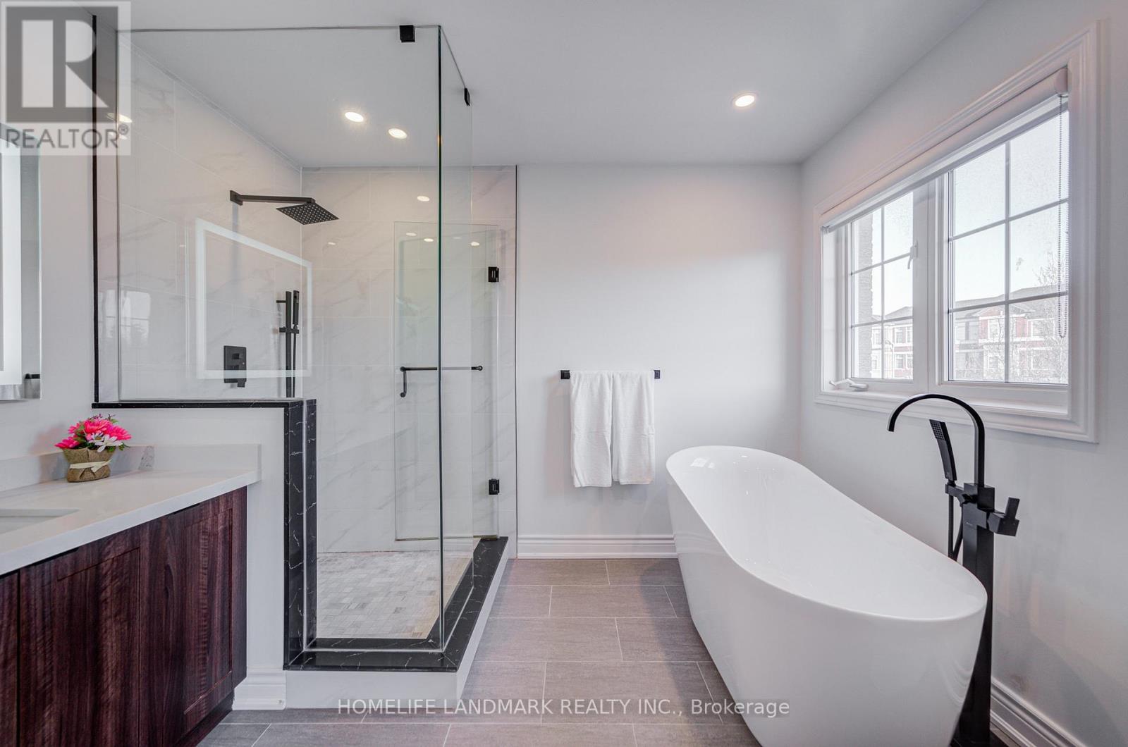 24 Haskett Drive, Markham, Ontario  L6B 0S9 - Photo 30 - N12949804