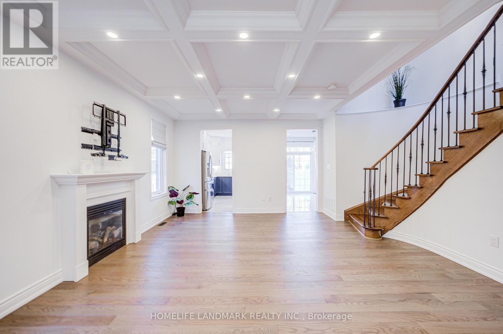 24 Haskett Drive, Markham, Ontario  L6B 0S9 - Photo 6 - N12949804