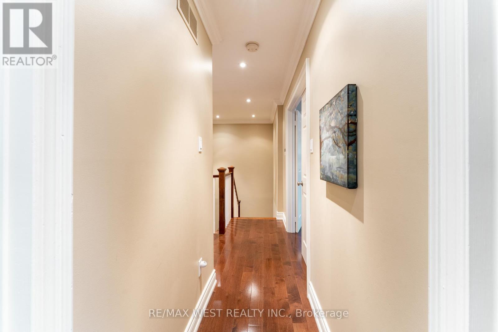 18 Harrowsmith Place, Richmond Hill, Ontario  L4E 2J9 - Photo 19 - N12949820