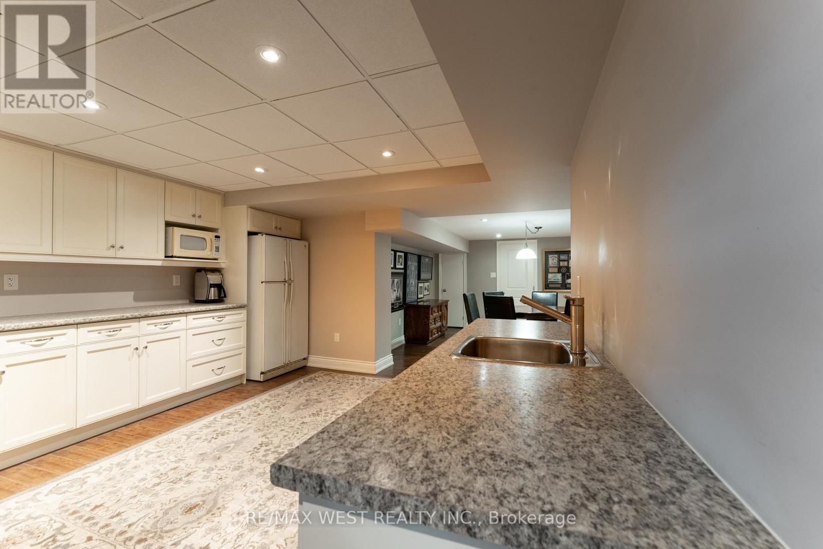 18 Harrowsmith Place, Richmond Hill, Ontario  L4E 2J9 - Photo 34 - N12949820