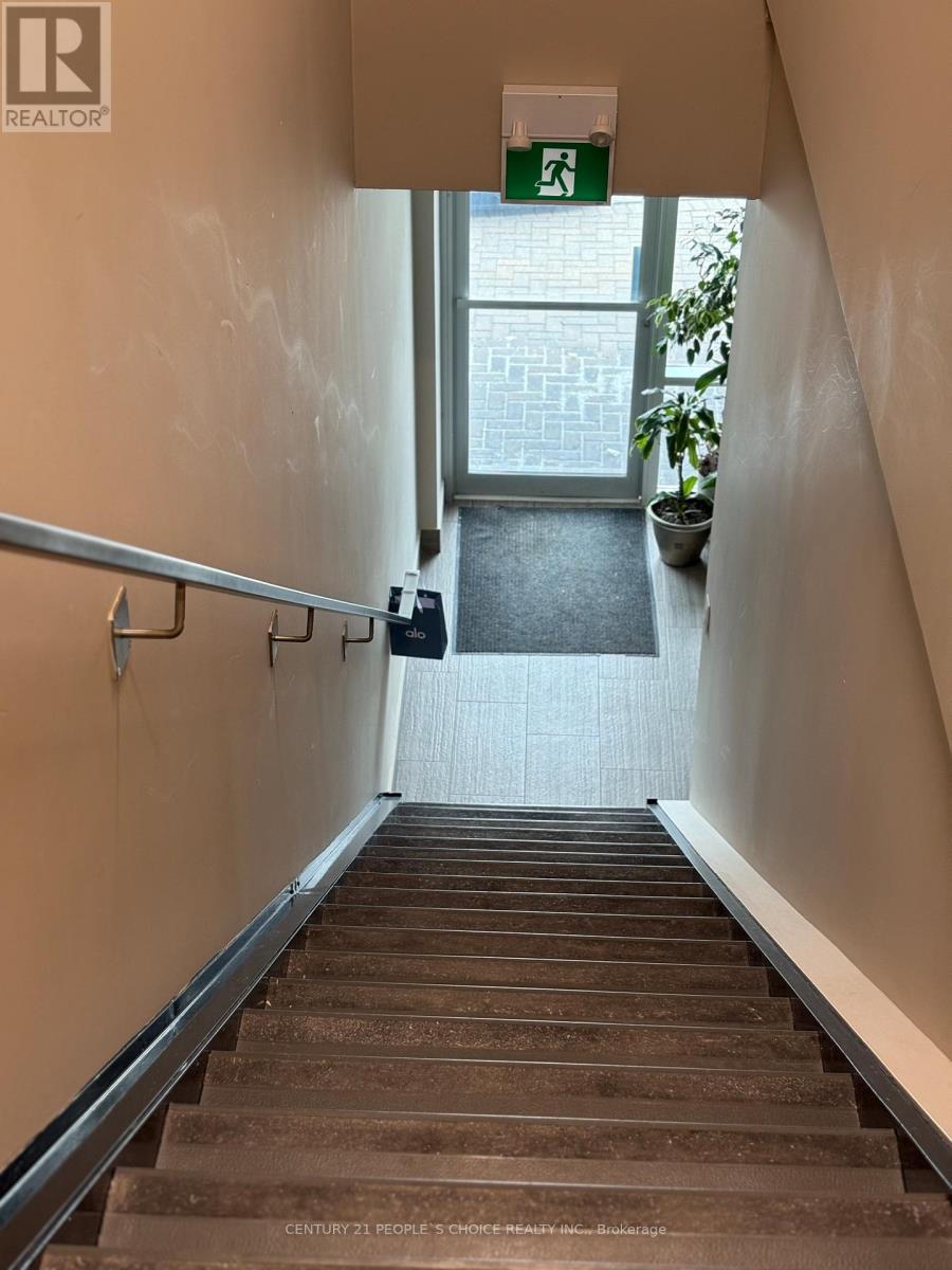 14 - 595 Cityview Boulevard, Vaughan, Ontario  L4H 3M7 - Photo 2 - N12949838