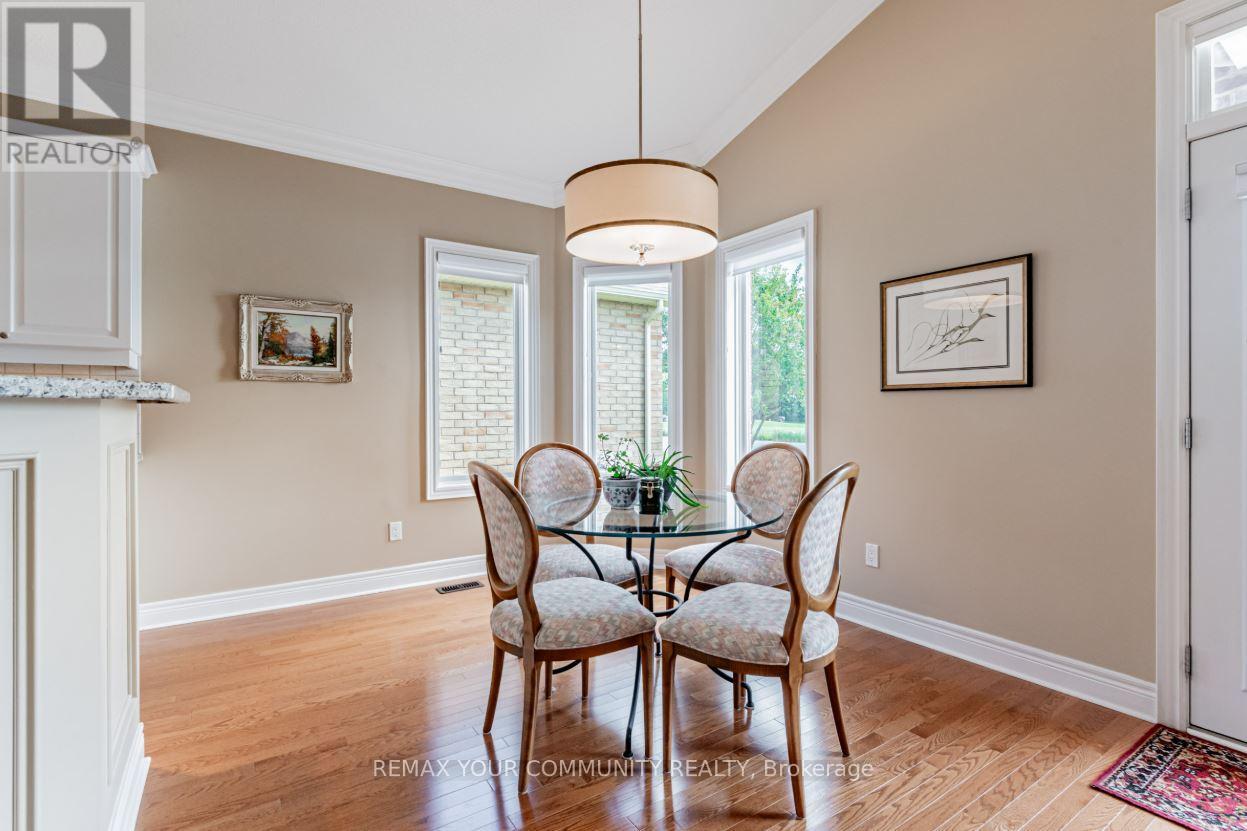 303 Babe's Way, Whitchurch-Stouffville, Ontario  L4A 0K5 - Photo 12 - N12949886