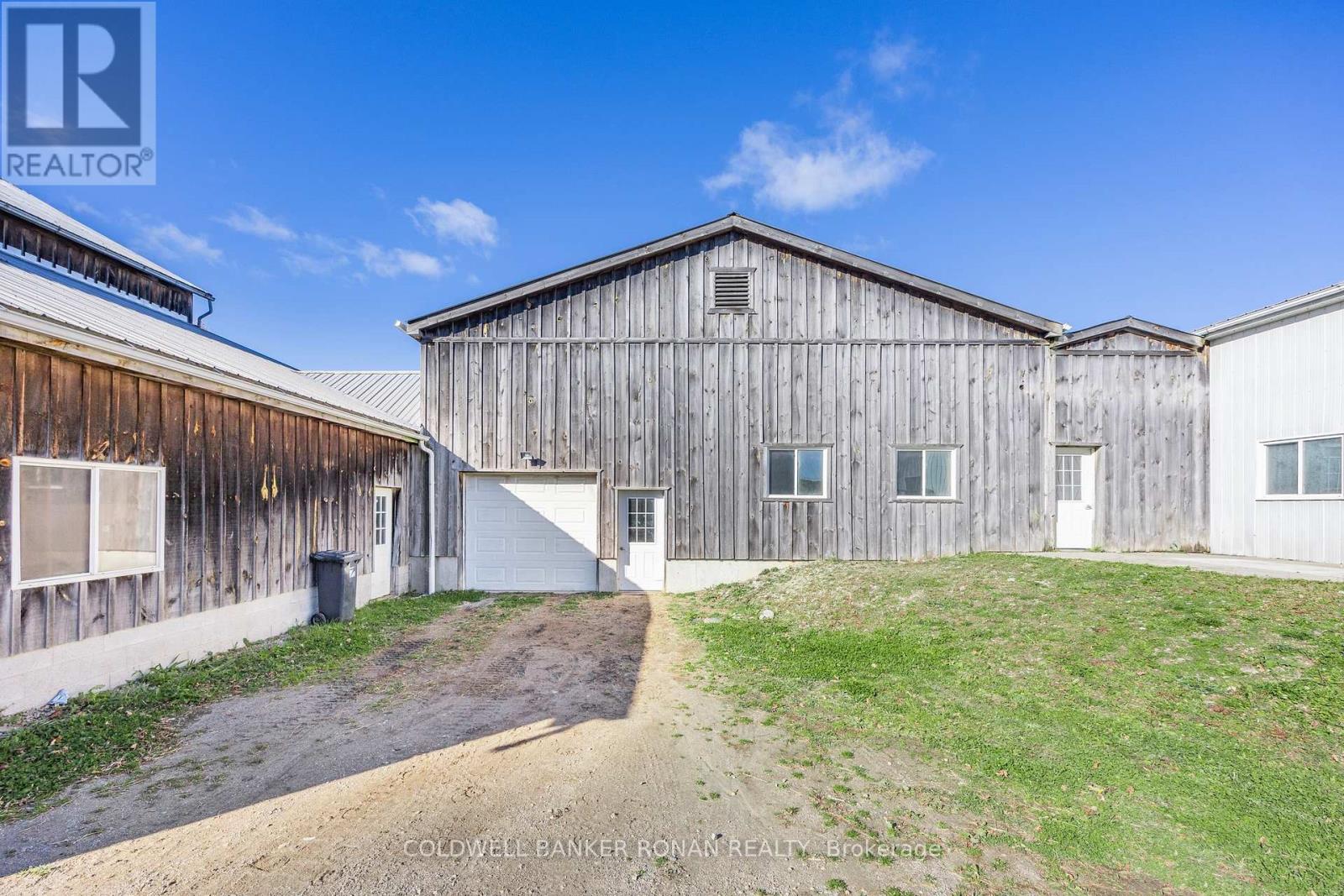 5735 Concession Rd 6, Adjala-Tosorontio, Ontario  L0M 1J0 - Photo 9 - N12949920