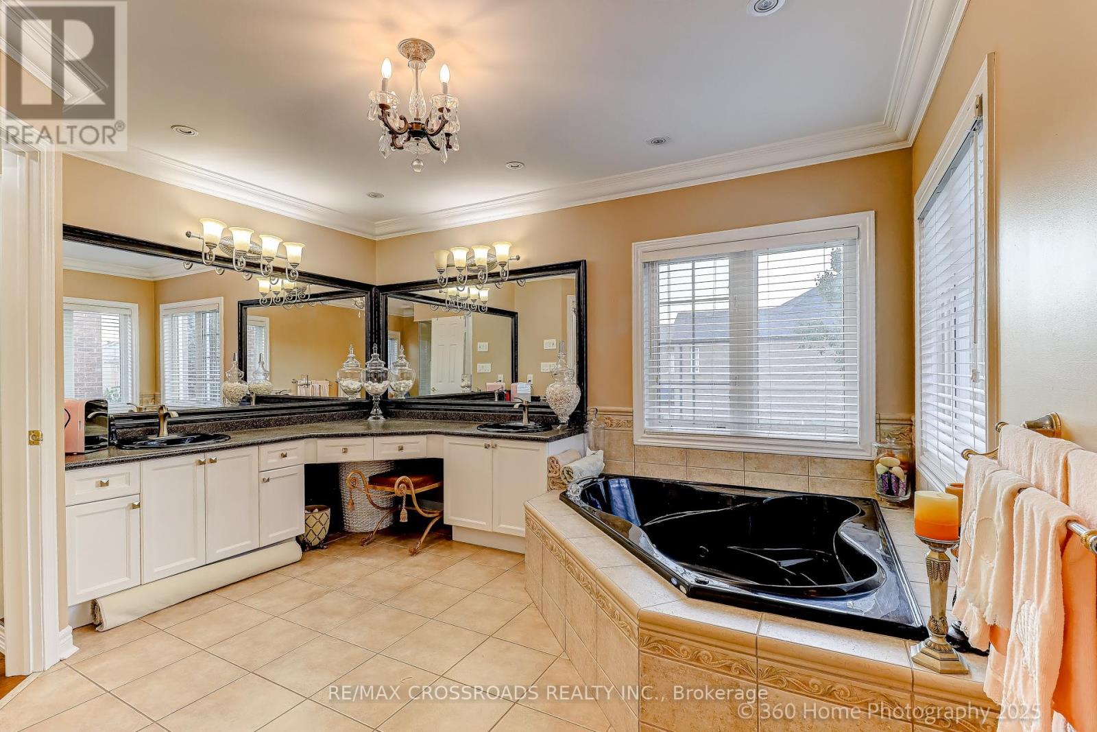 2 Mumberson Court, Markham, Ontario  L6C 1Y4 - Photo 36 - N12949952