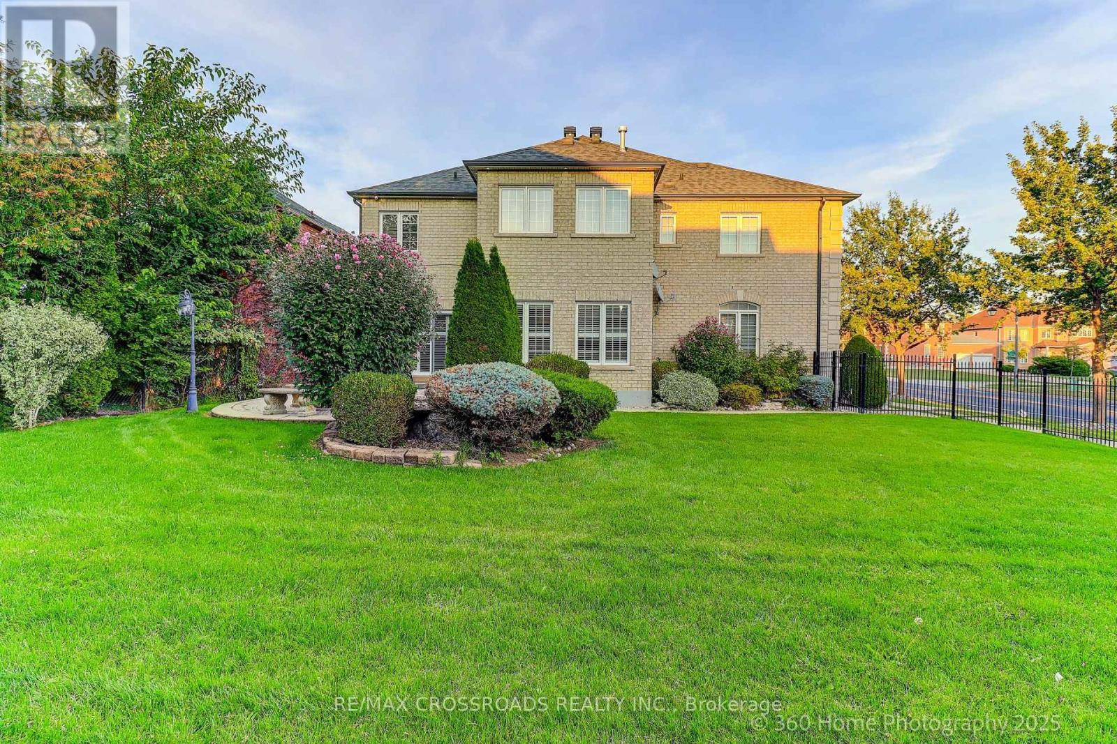 2 Mumberson Court, Markham, Ontario  L6C 1Y4 - Photo 41 - N12949952