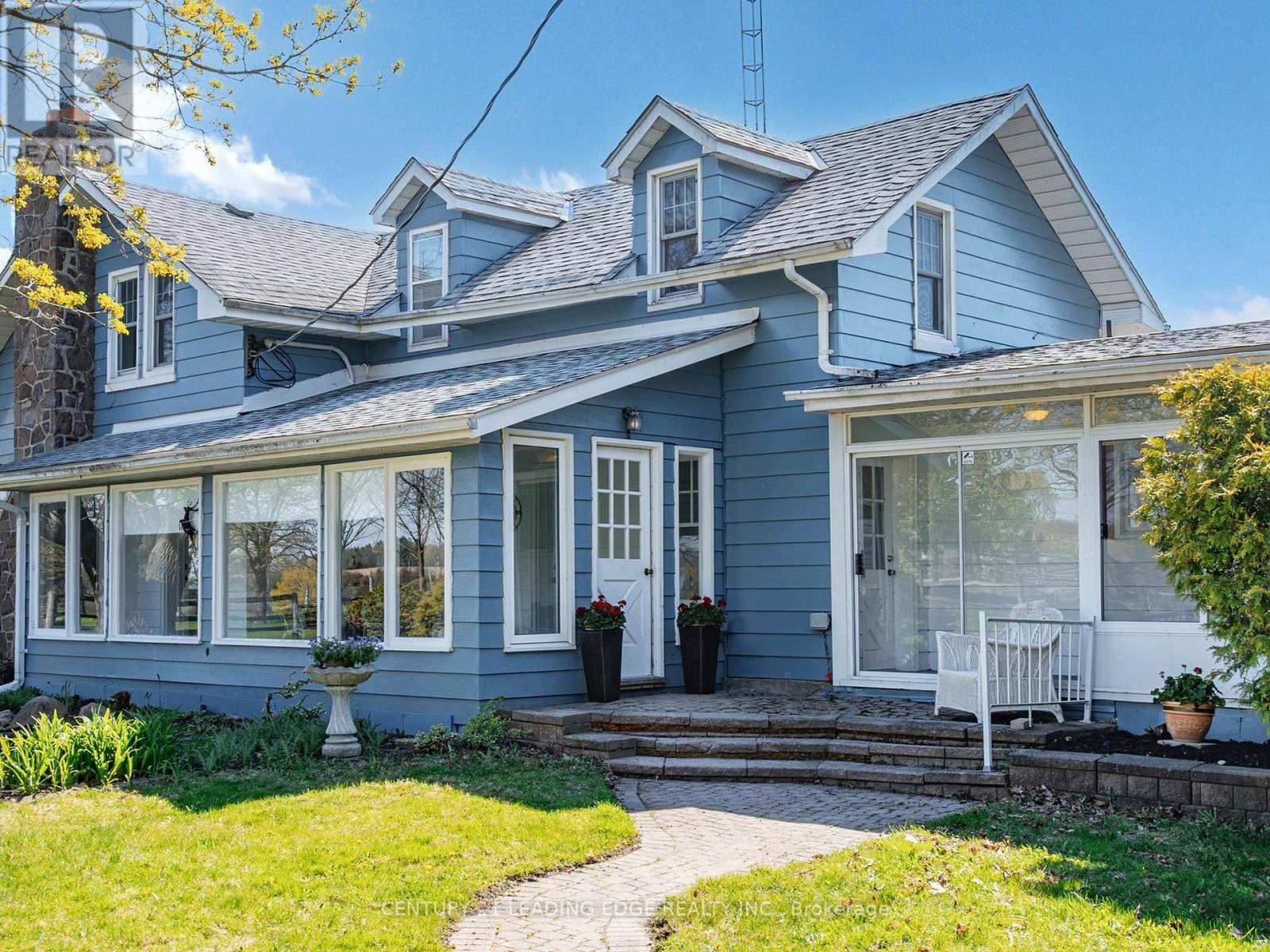 362 Victoria Road, Georgina, Ontario  L0E 1N0 - Photo 4 - N12949974