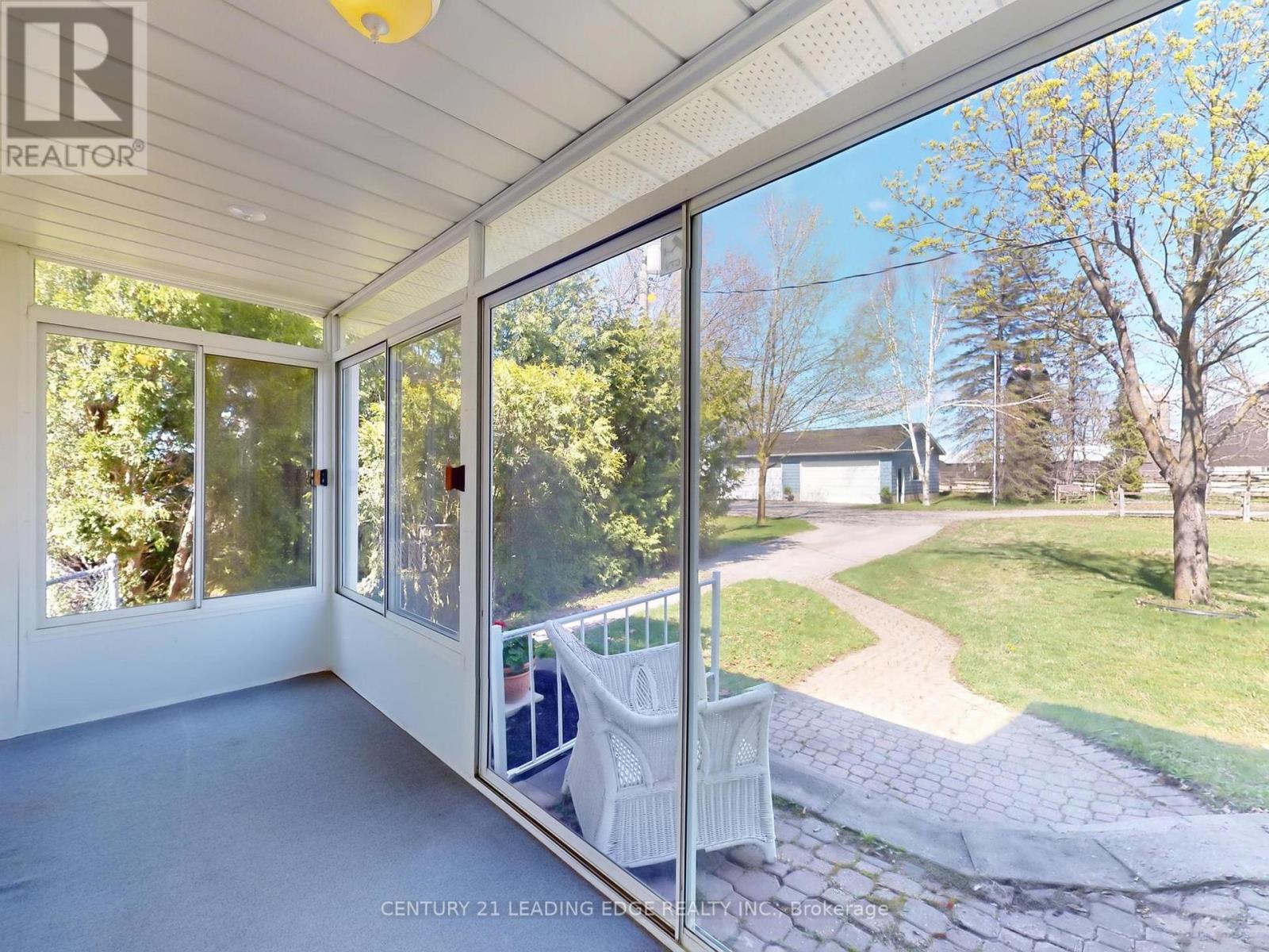 362 Victoria Road, Georgina, Ontario  L0E 1N0 - Photo 5 - N12949974