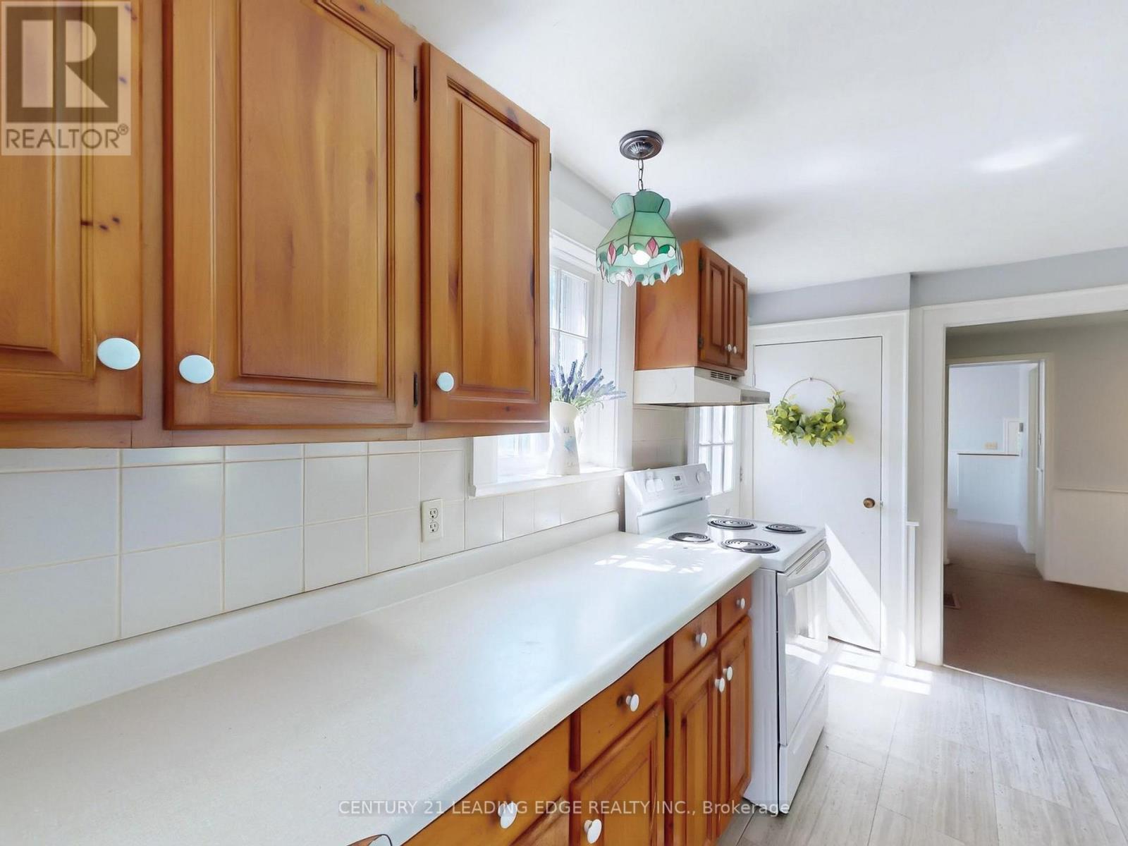 362 Victoria Road, Georgina, Ontario  L0E 1N0 - Photo 7 - N12949974