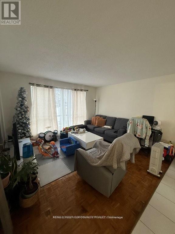 203 - 72 Lake Avenue, Richmond Hill, Ontario  L4E 2V4 - Photo 2 - N12949998