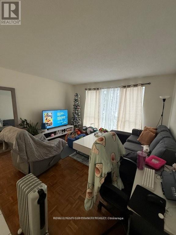 203 - 72 Lake Avenue, Richmond Hill, Ontario  L4E 2V4 - Photo 3 - N12949998