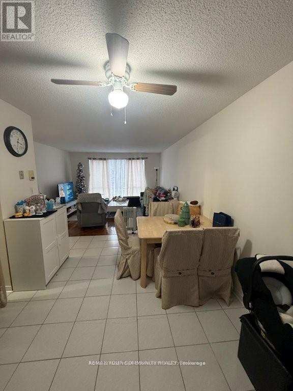 203 - 72 Lake Avenue, Richmond Hill, Ontario  L4E 2V4 - Photo 5 - N12949998