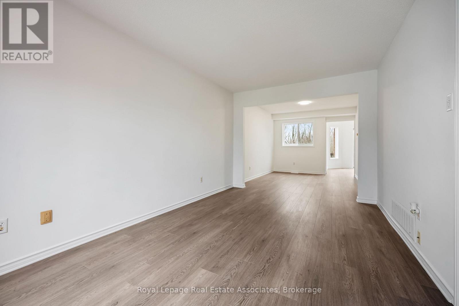 1101 Corrie Street, Innisfil, Ontario  L9S 1T7 - Photo 11 - N12947470