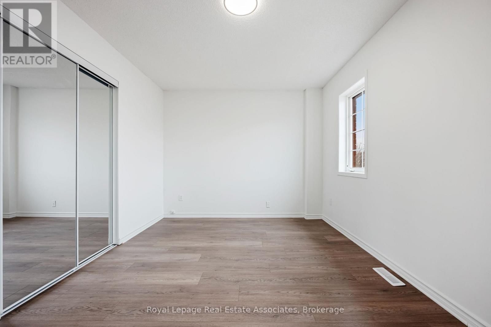 1101 Corrie Street, Innisfil, Ontario  L9S 1T7 - Photo 32 - N12947470