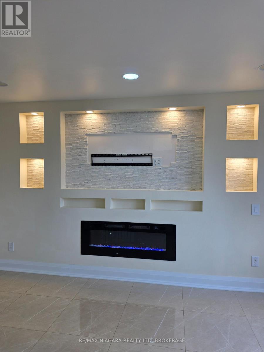 Upper - 42 Hemlock Street, St. Catharines, Ontario  L2T 4B7 - Photo 15 - X12890178