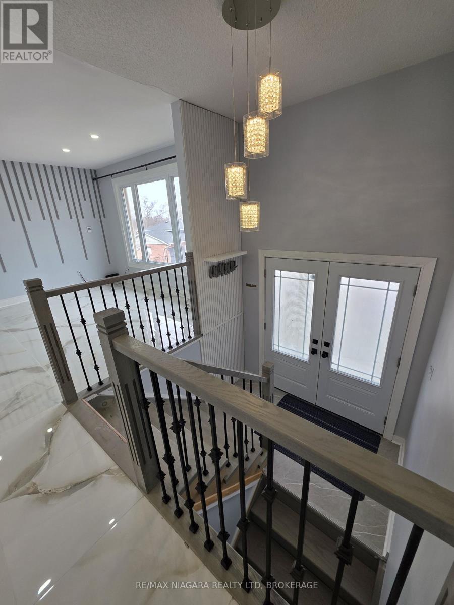 Upper - 42 Hemlock Street, St. Catharines, Ontario  L2T 4B7 - Photo 28 - X12890178