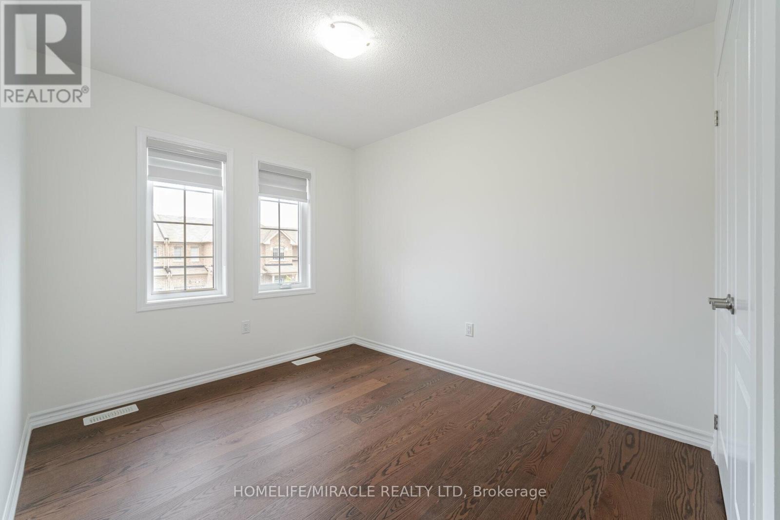 68 Circus Crescent, Brampton, Ontario  L7A 5E1 - Photo 16 - W12932418