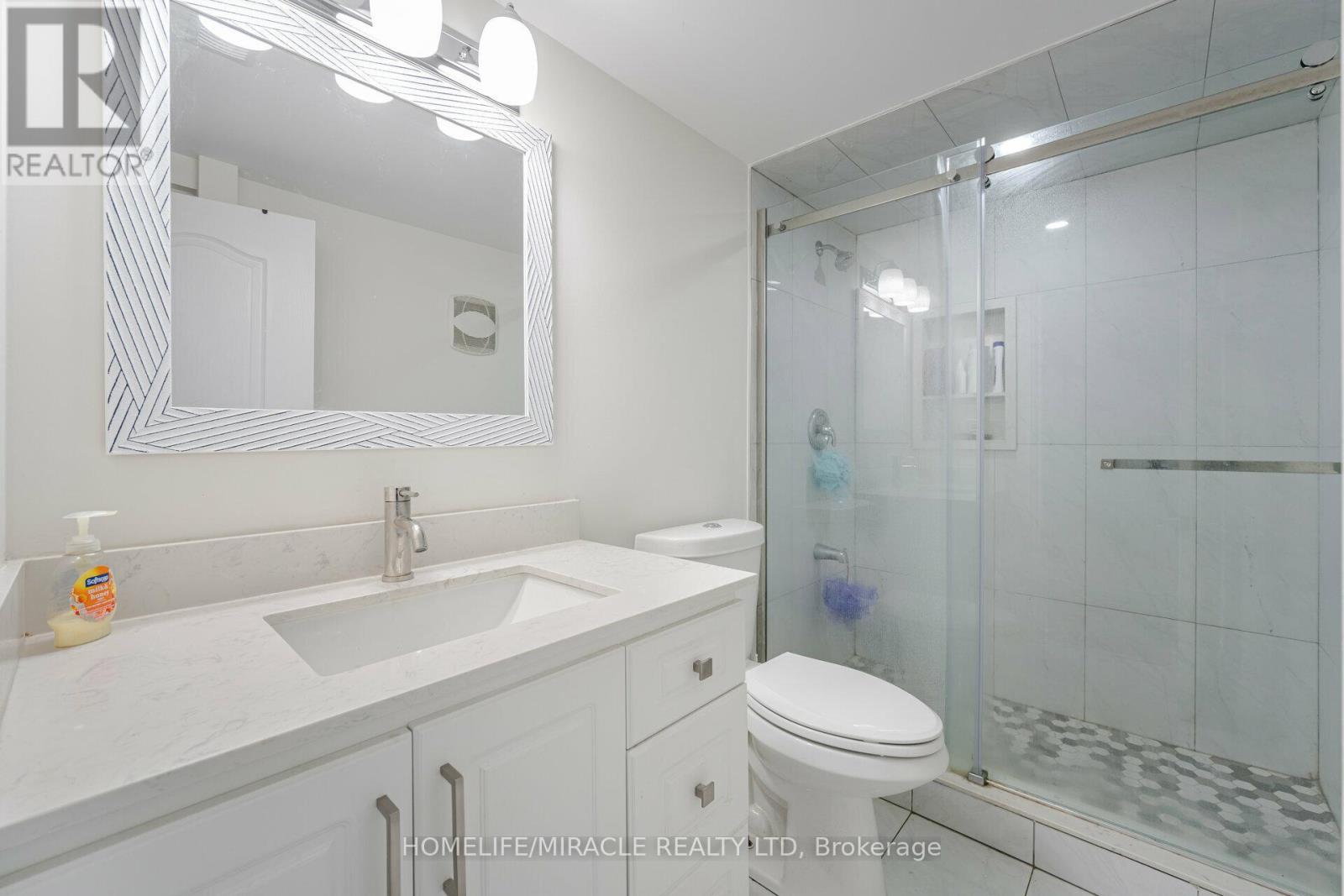 68 Circus Crescent, Brampton, Ontario  L7A 5E1 - Photo 28 - W12932418