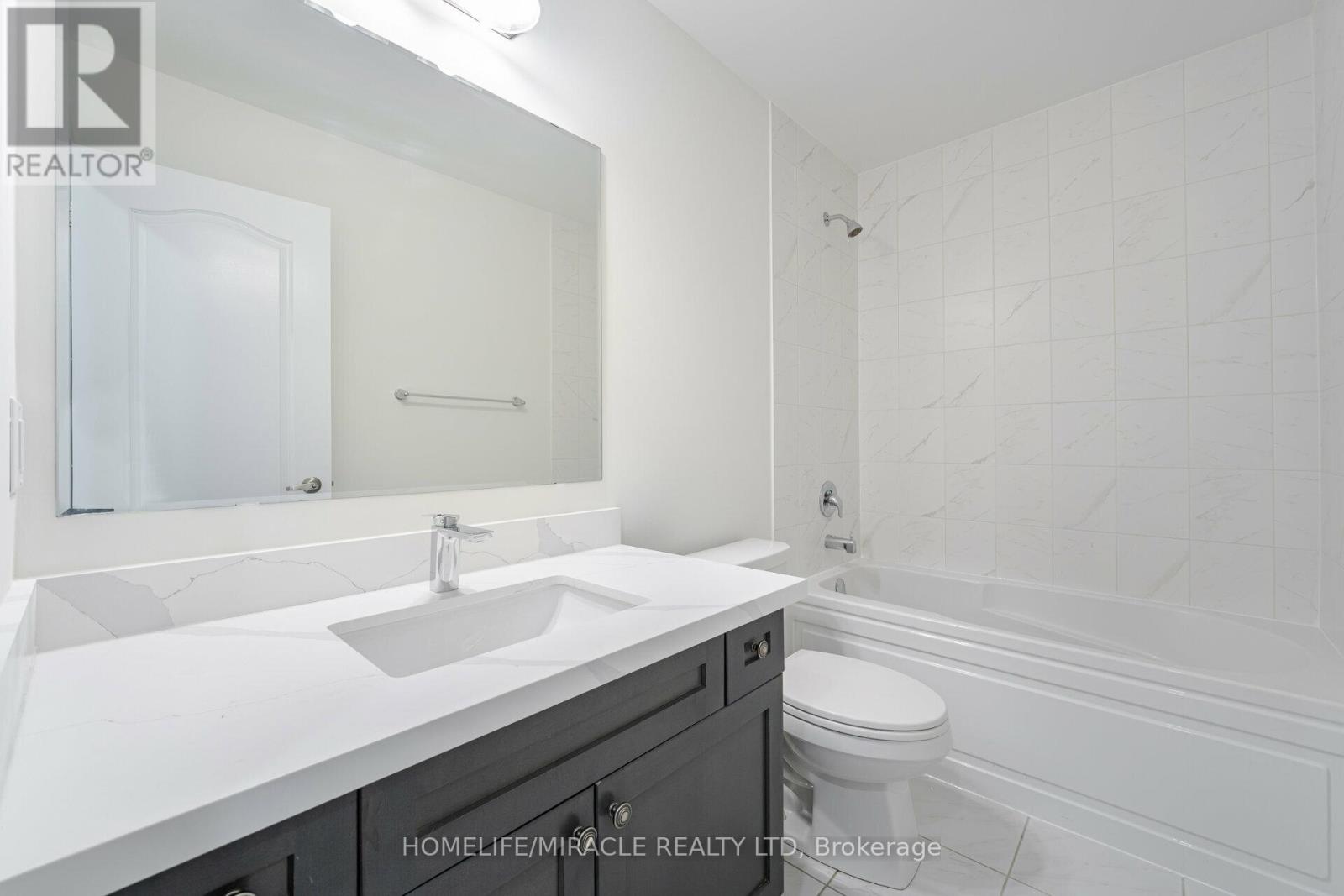 68 Circus Crescent, Brampton, Ontario  L7A 5E1 - Photo 20 - W12932418