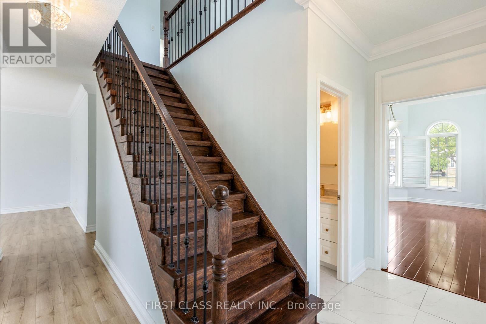 802 Yates Drive, Milton, Ontario  L9T 0E7 - Photo 13 - W12945712