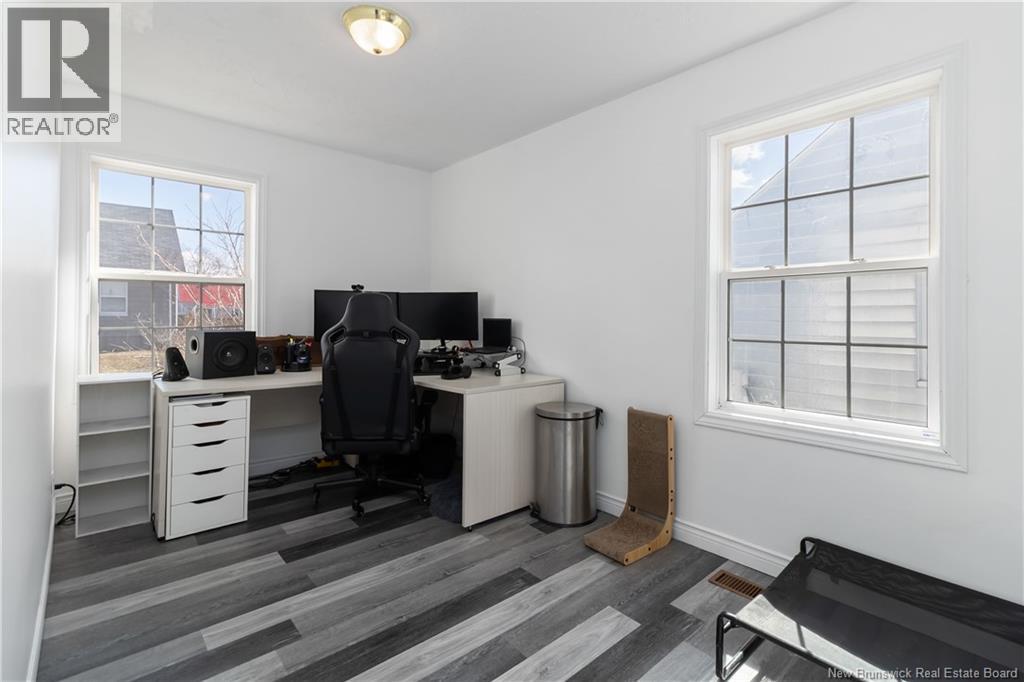 27 Airport Street, Dieppe, New Brunswick  E1A 2G1 - Photo 9 - NB136333