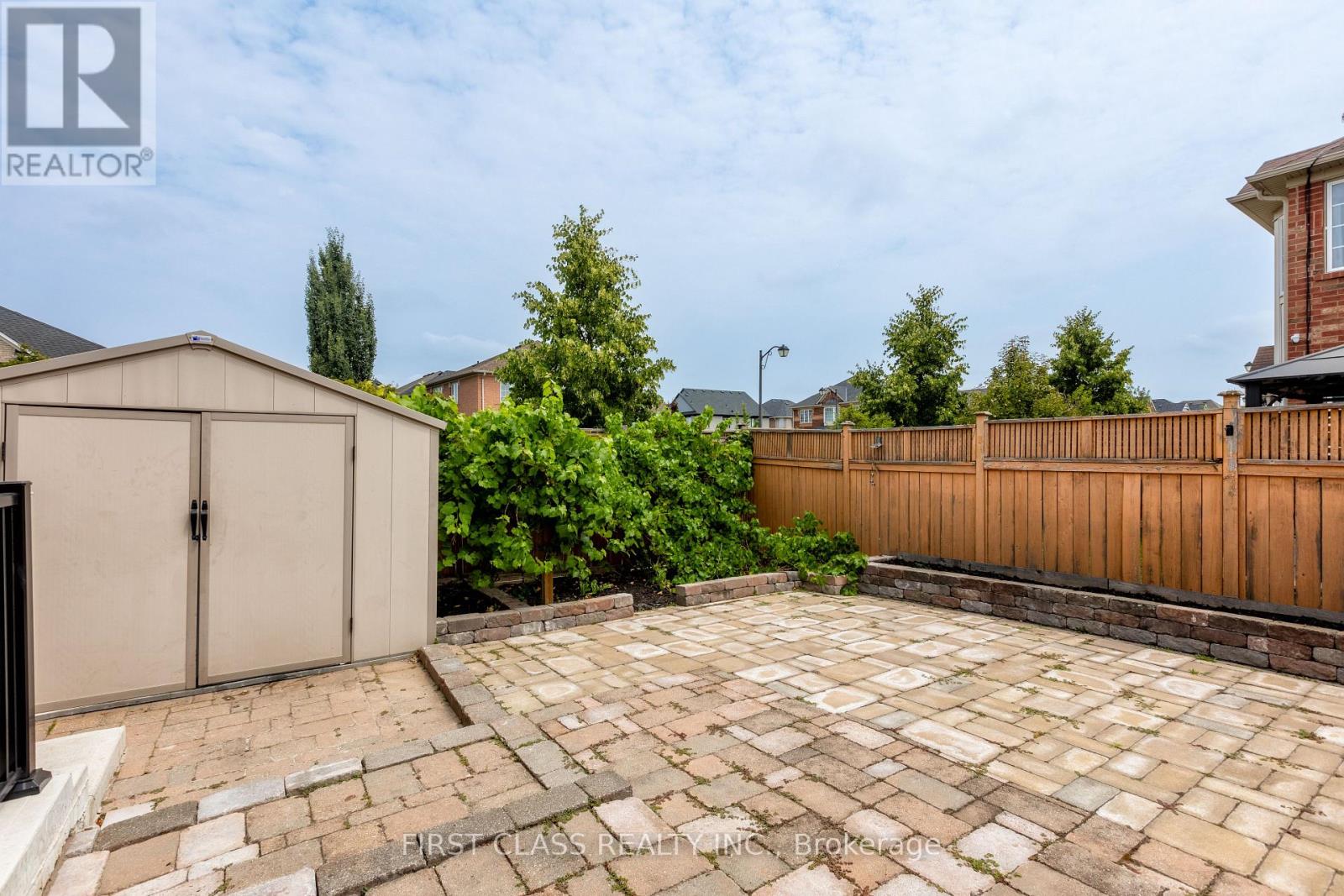 802 Yates Drive, Milton, Ontario  L9T 0E7 - Photo 43 - W12945712