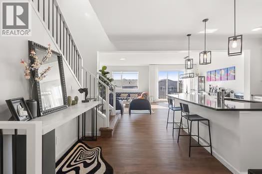 75 Royston Heath Nw, Calgary, Alberta  T3L 0K3 - Photo 4 - A2291564