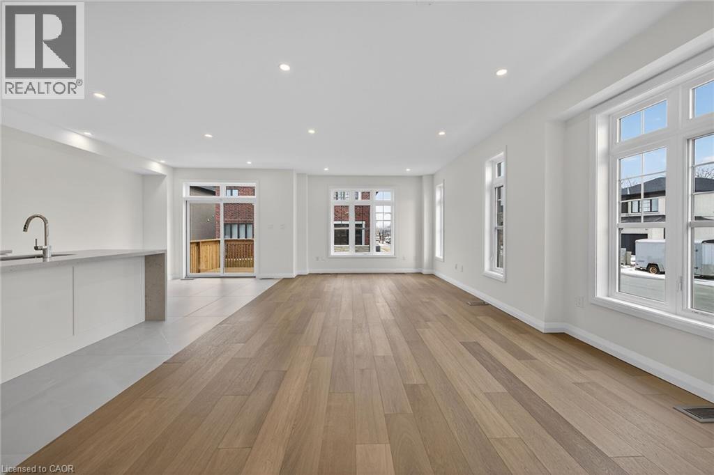 43 Shady Oaks Trail, Hamilton, Ontario  L9B 0E9 - Photo 5 - 40809879