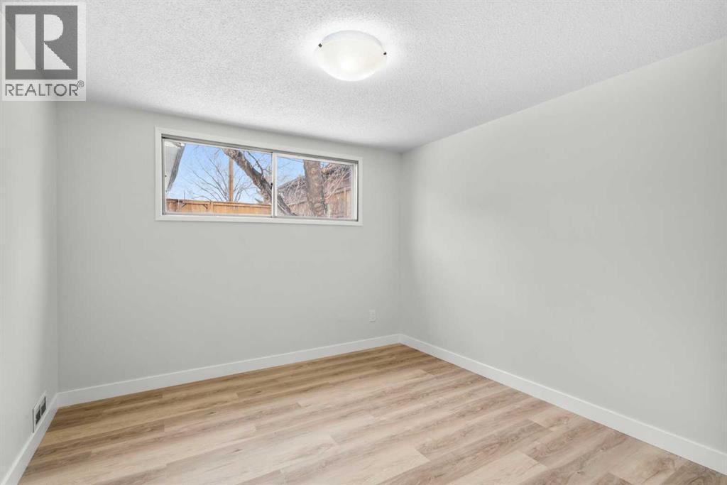 2124a 52 Avenue SW, Calgary, Alberta  T3E 1K3 - Photo 18 - A2293688