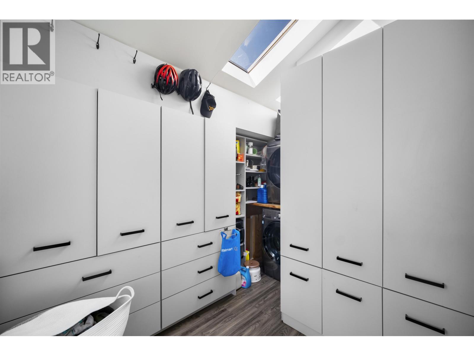 6978 Mckinnon Street, Vancouver, British Columbia  V5S 3G5 - Photo 11 - R3106194