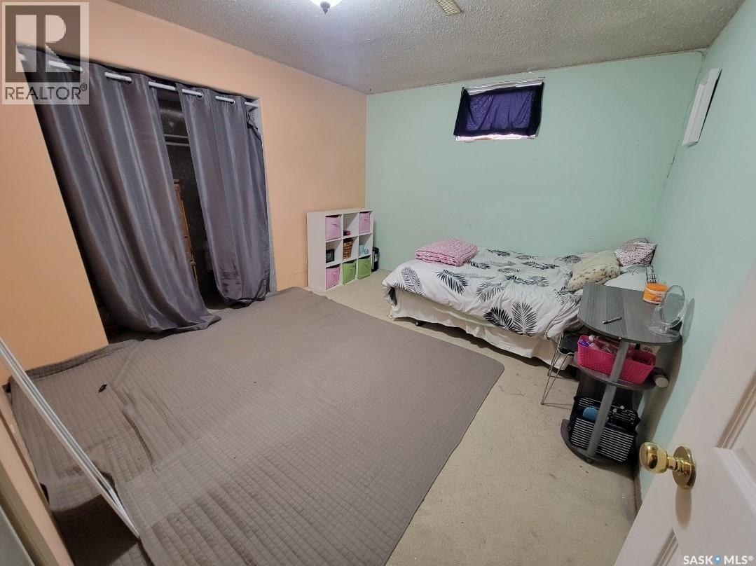 5034 Mirror Drive, Macklin, Saskatchewan  S0L 2S0 - Photo 28 - SK031846