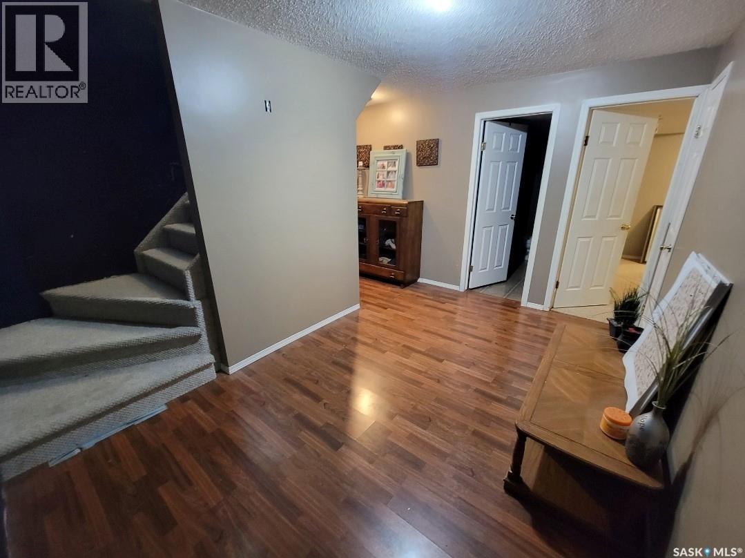 5034 Mirror Drive, Macklin, Saskatchewan  S0L 2S0 - Photo 29 - SK031846